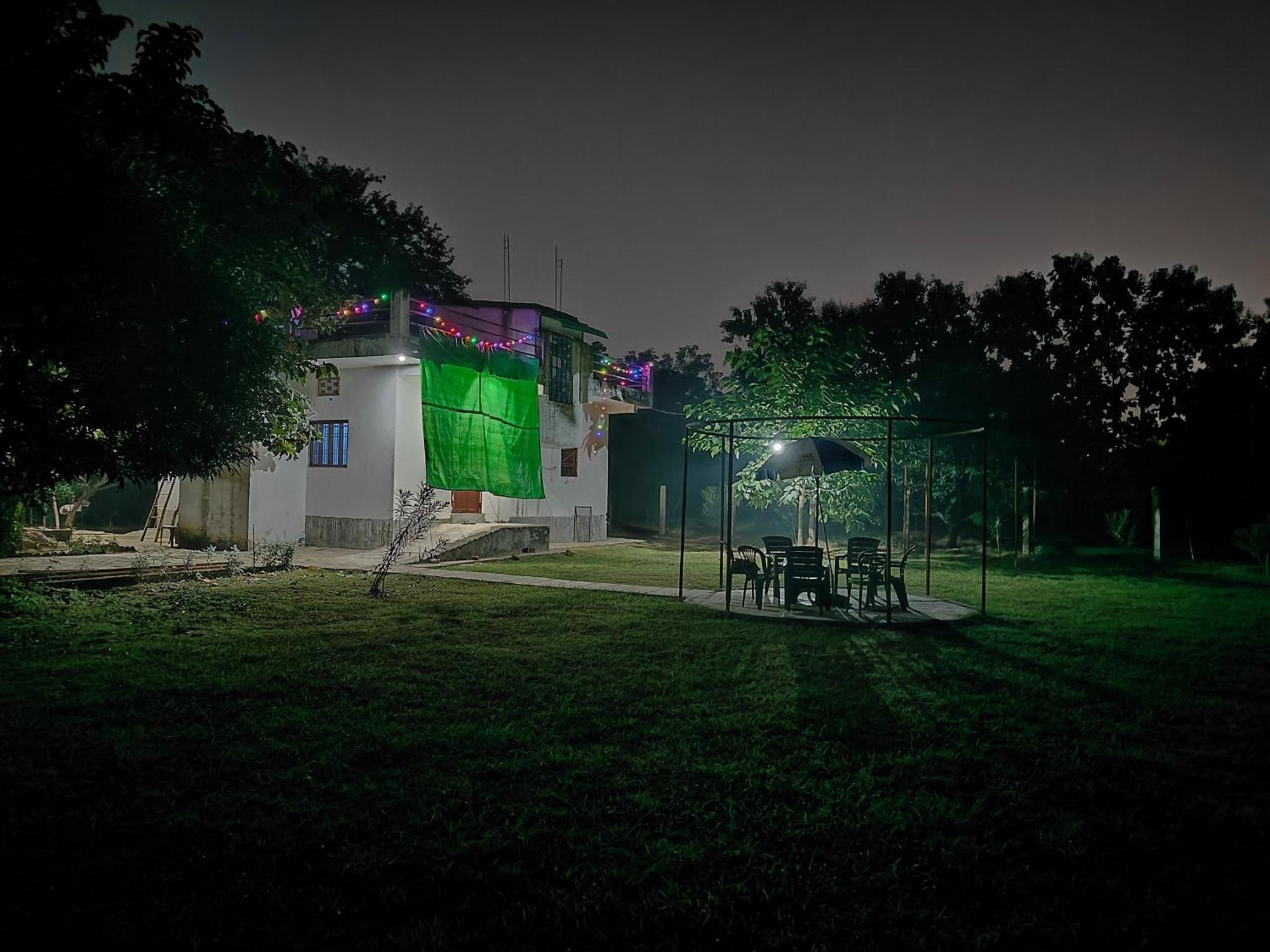 Nature Homestay Varanasi Luaran gambar